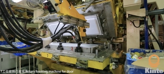 Huishoudelijk apparaat koelkast Productieapparatuur ¥7-station Rotary Door Panel Foaming Line